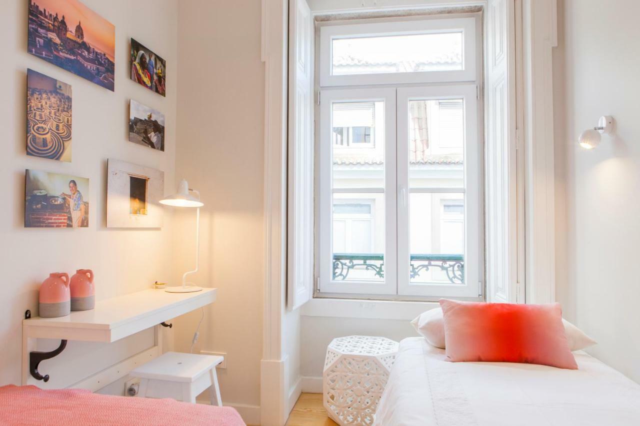 Apartment Alfama St George Castle District Fabulous 3 Bedrooms 2 Bathrooms Ac Balcony 1st Floor 19th Century Building